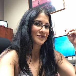 Meet your Posher, Nicole